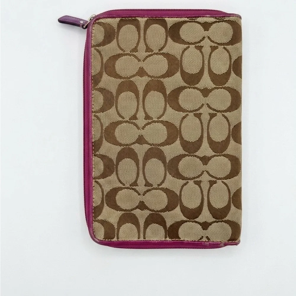 Coach Vintage Signature Canvas Tech Case